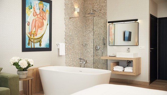 Penthouse bathroom