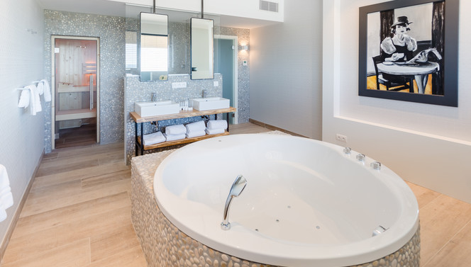 Suite Luxembourg Jacuzzi